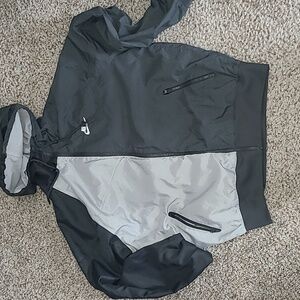 nike short sleeve hooded jacket